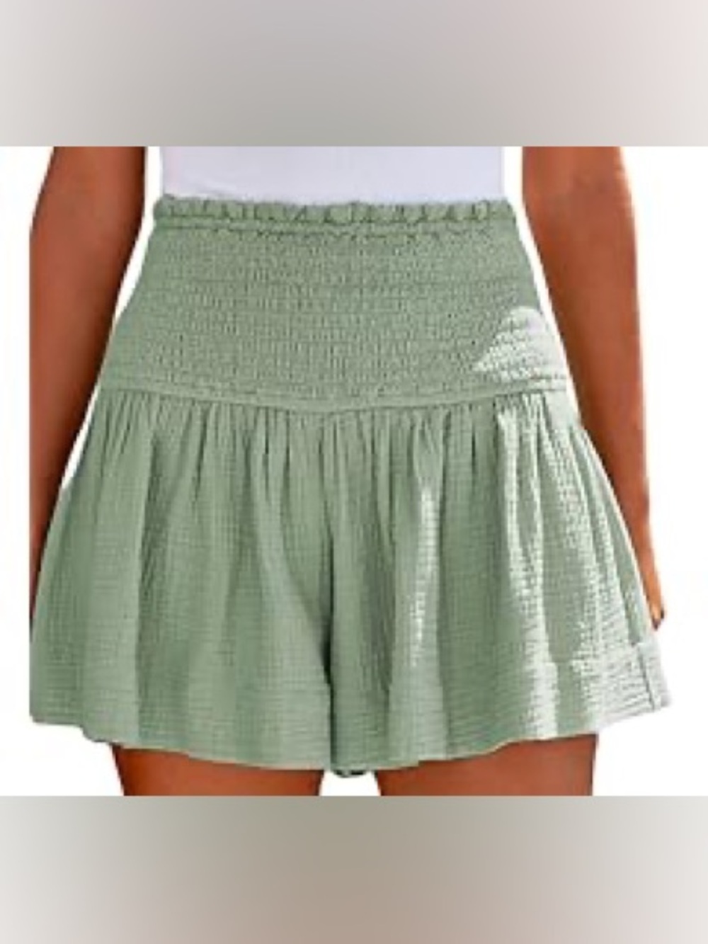 VICI Sage Green Smocked High-Waist Short 100% cotton size L
